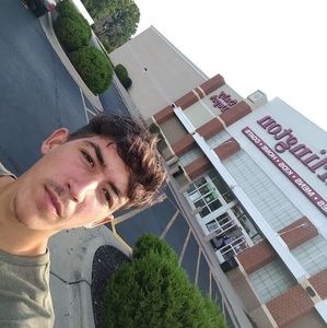 Meet your Posher, Daniel alejandro